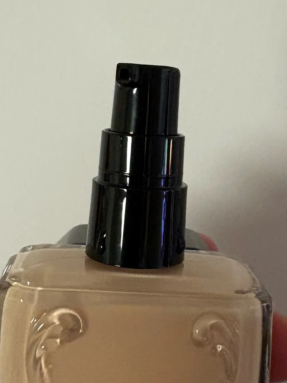 KVD Good Apple Full-Coverage Serum Foundation - LIGHT 010 Brand New Never Used.